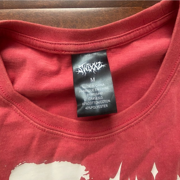 Swixxz Photo Opp cropped tee in red - Picture 2 of 4